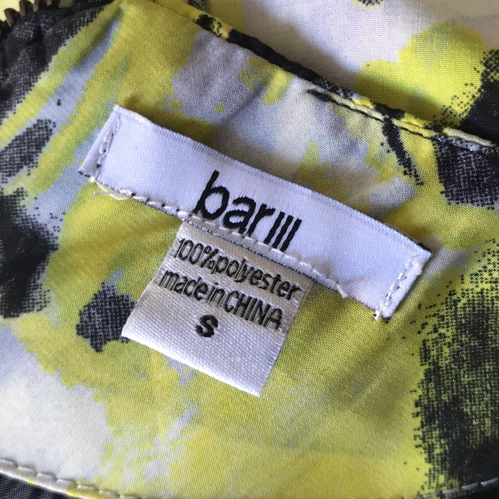 DRESS🌼💛 - Picture 7 of 8